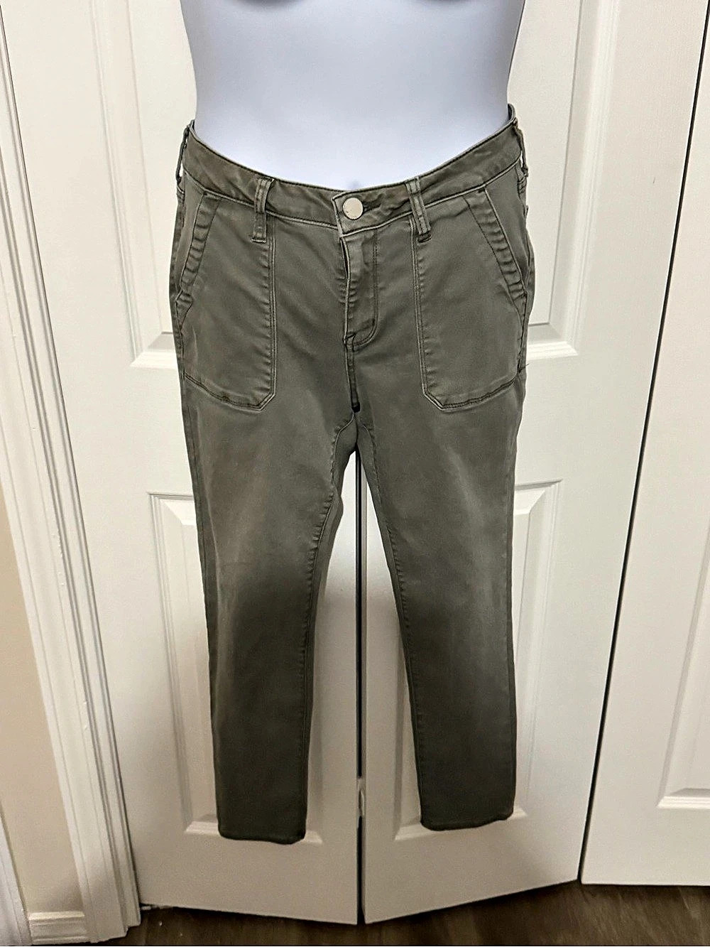 Seven7 denim skinny jeans in olive Green Size 8